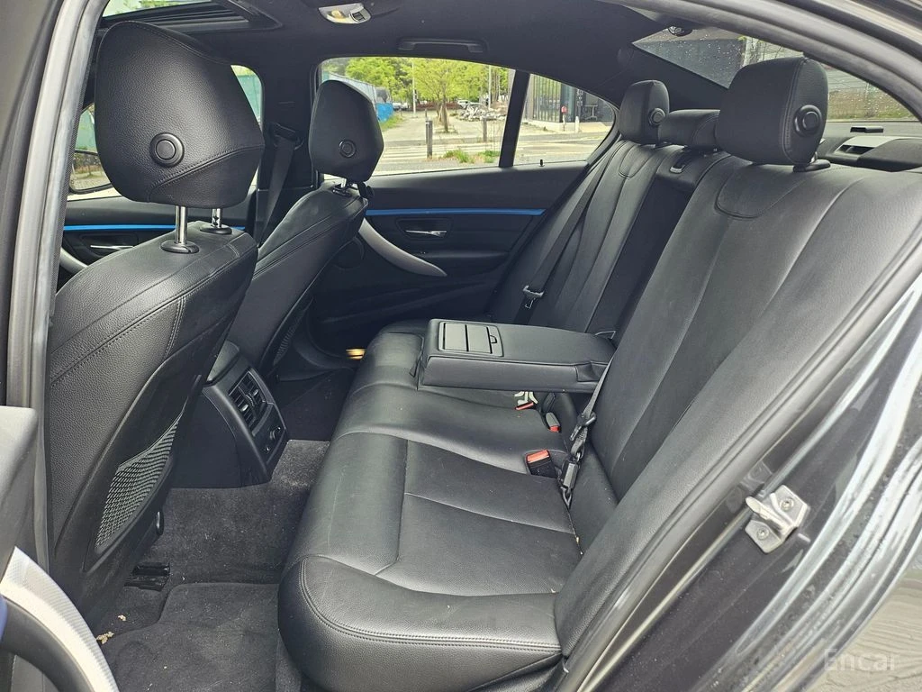 BMW 330 M* SPORT* ПОДГРЕВ* КАМЕРА* LANE* ASSIST* , снимка 15 - Автомобили и джипове - 54414521