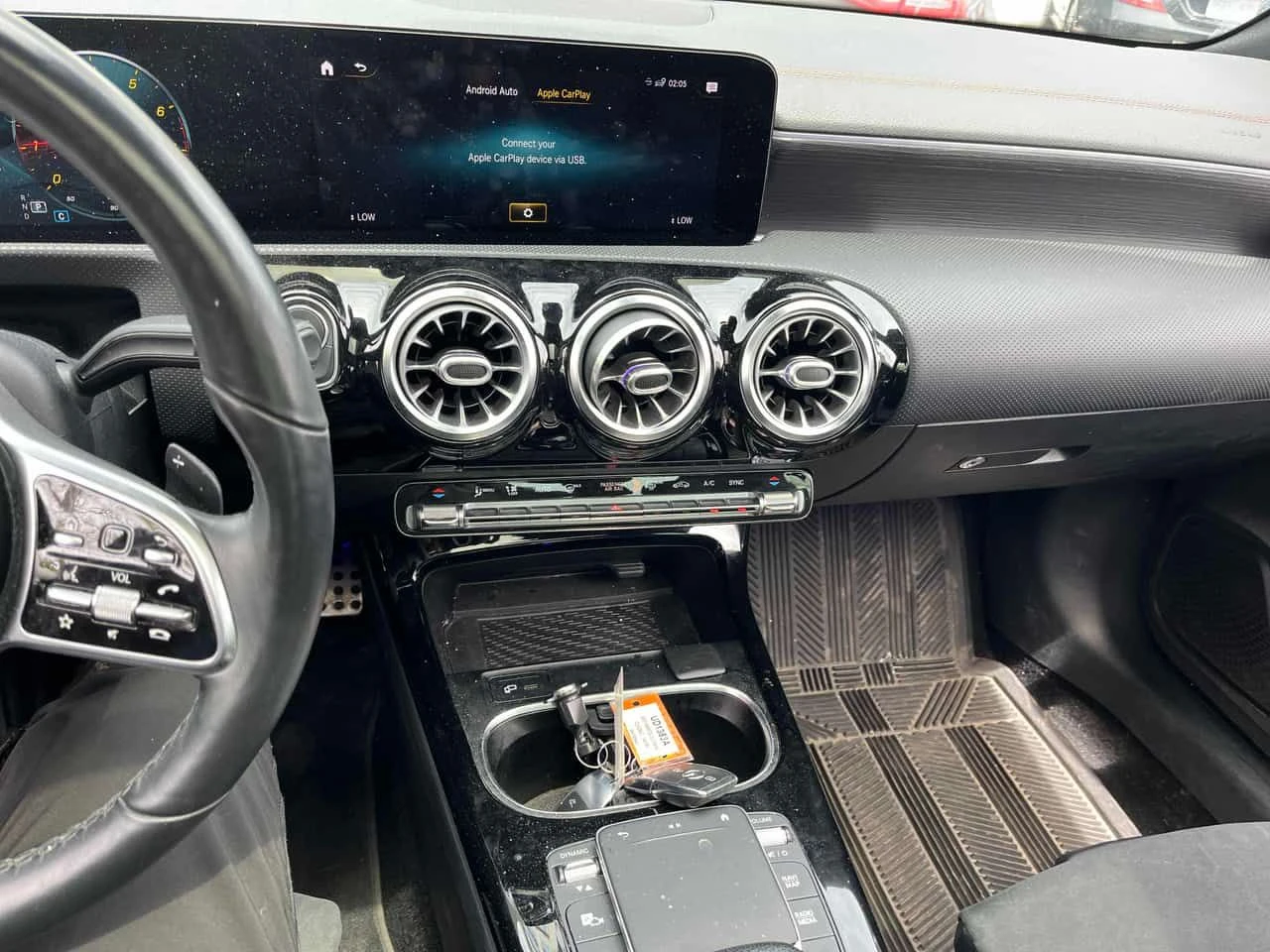 Mercedes-Benz CLA 250 4MATIC/ПАНОРАМА/ПОДГРЕВИ/ОТ MERCEDES, снимка 10 - Автомобили и джипове - 54647360