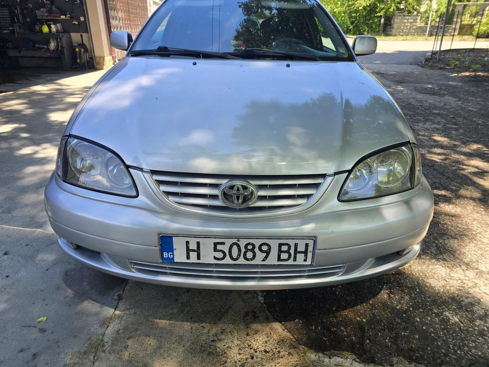 Toyota Avensis 2.0 D-4D 110к.с., снимка 2 - Автомобили и джипове - 54799814