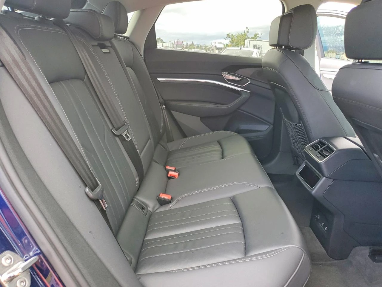 Audi E-Tron * * Sportback* * Premium, снимка 9 - Автомобили и джипове - 54993981