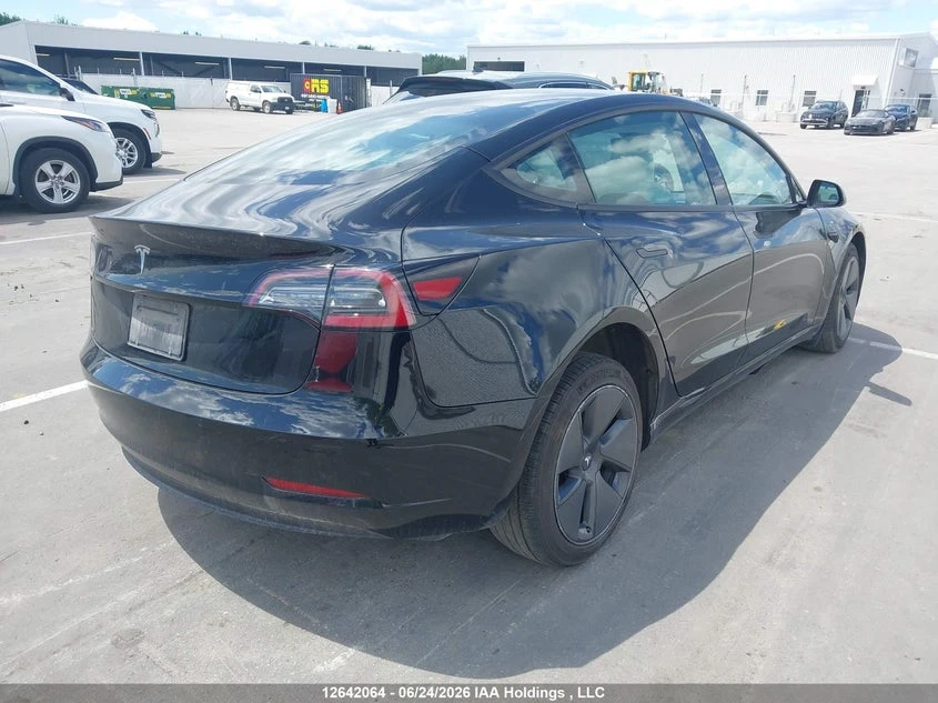 Tesla Model 3 Термопомпа, LFP, USA, снимка 8 - Автомобили и джипове - 55237158