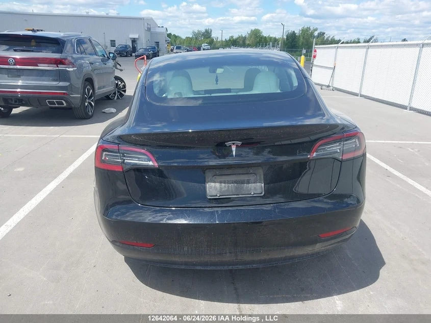 Tesla Model 3 Термопомпа, LFP, USA, снимка 5 - Автомобили и джипове - 55237158