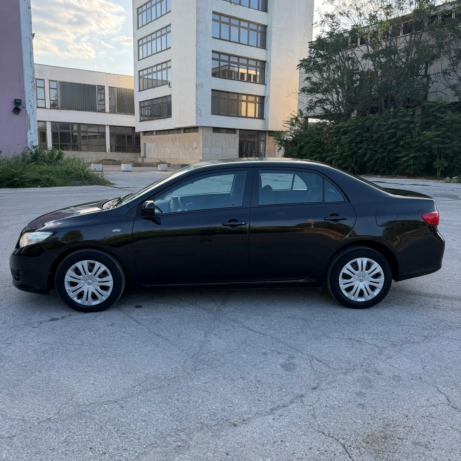 Toyota Corolla 1.4D4D 90kc, снимка 4 - Автомобили и джипове - 55645797
