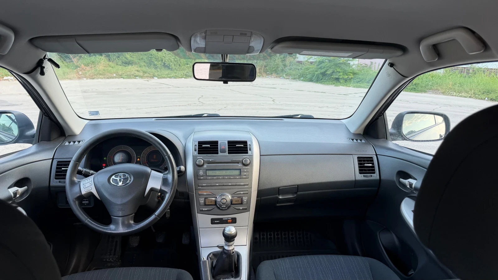 Toyota Corolla 1.4D4D 90kc, снимка 15 - Автомобили и джипове - 55645797