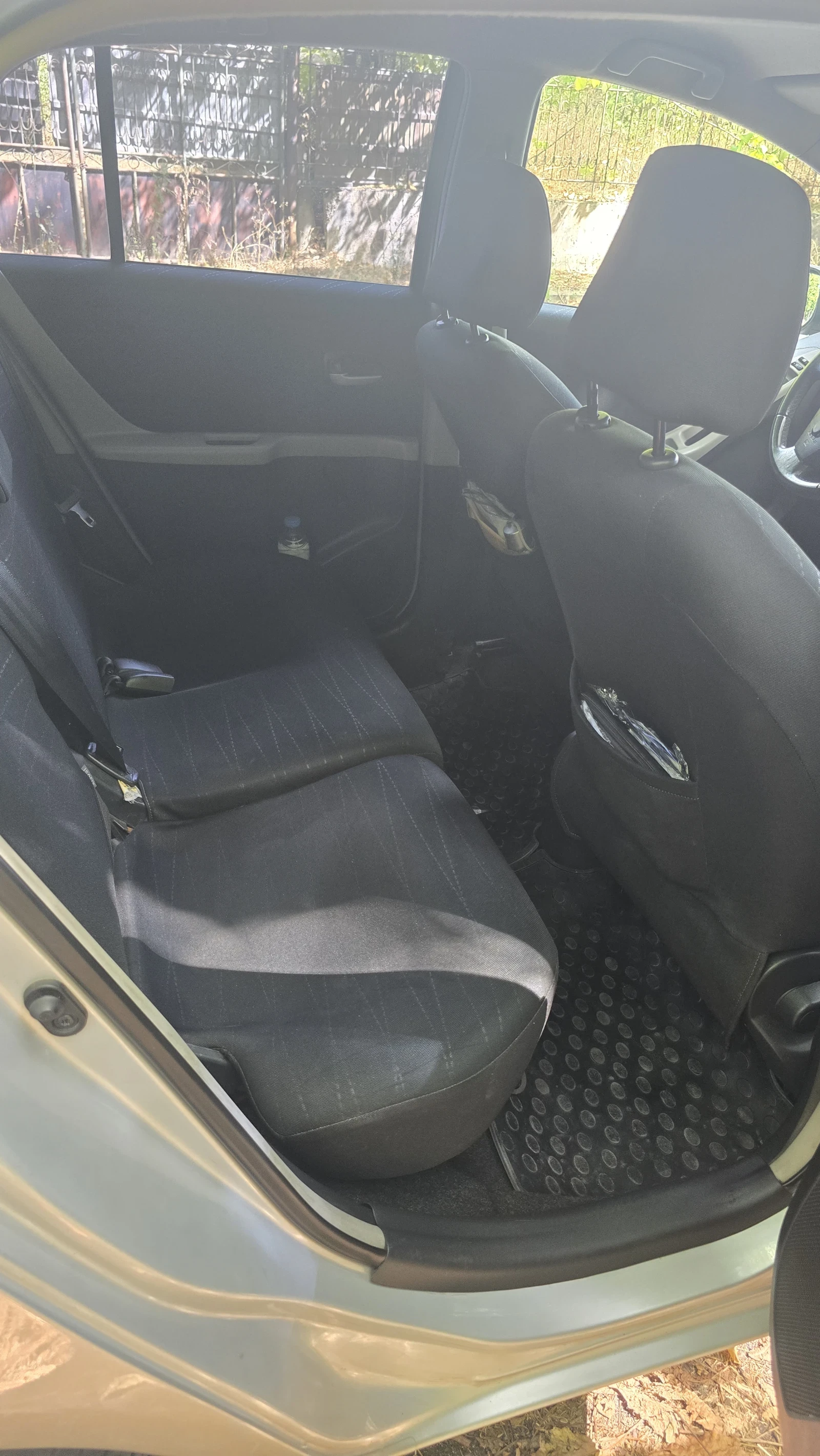 Toyota Yaris D4D, снимка 7 - Автомобили и джипове - 56045633