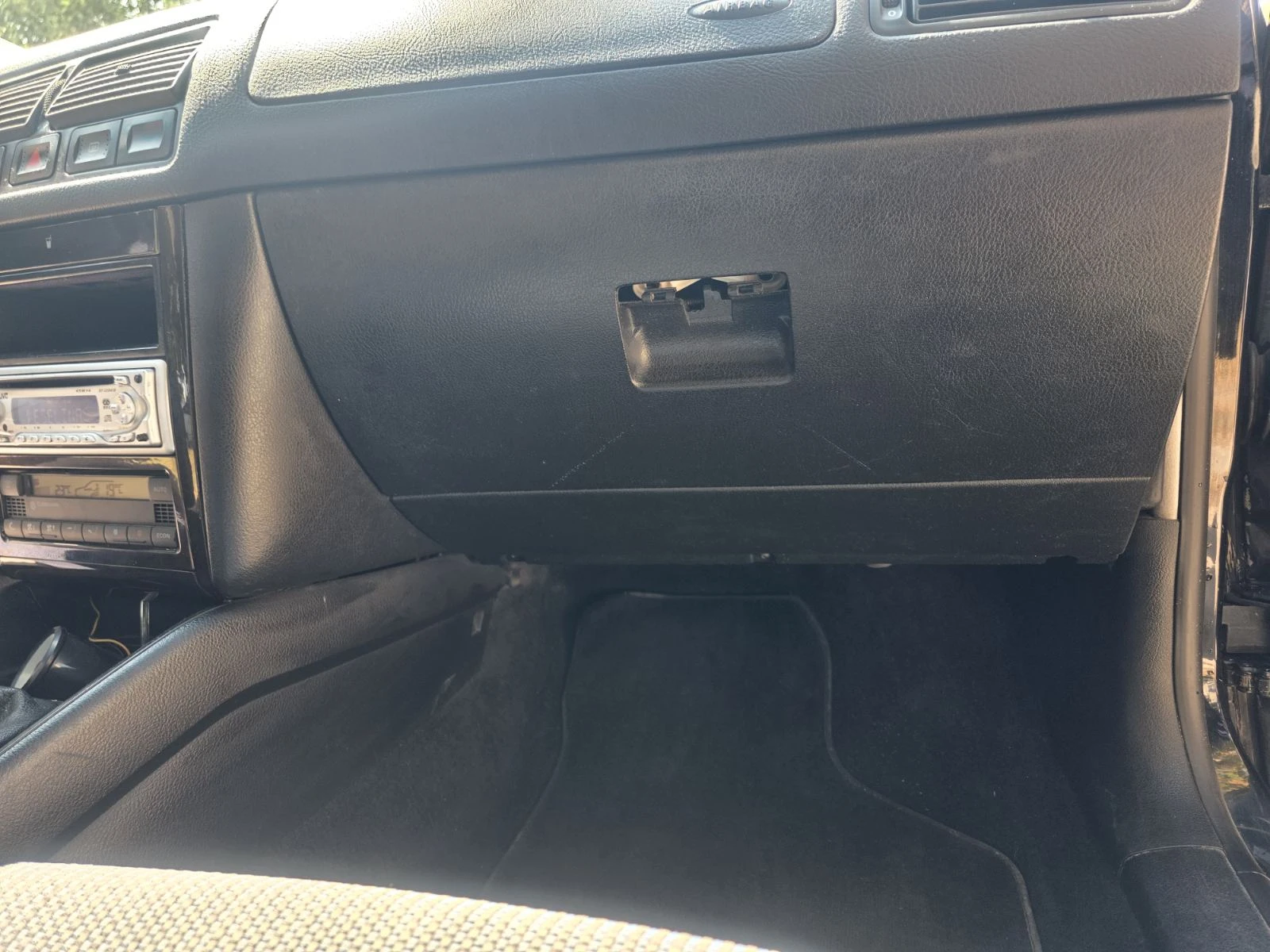 VW Golf 1.8Т, снимка 6 - Автомобили и джипове - 56113691