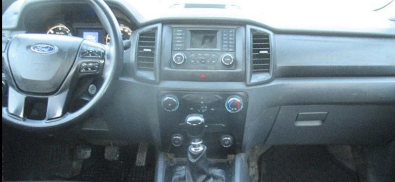 Ford Ranger 2.2D 190000km, снимка 5 - Автомобили и джипове - 48685237