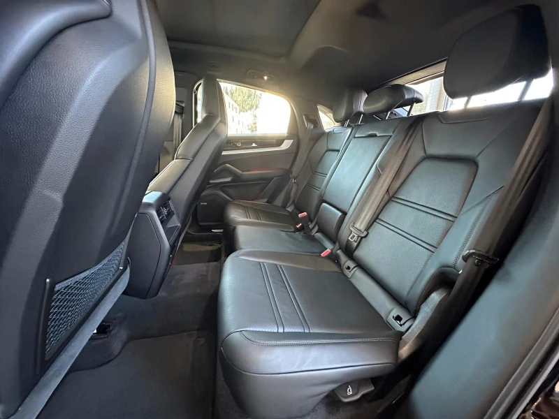 Porsche Cayenne S COUPE/FACELIFT/SPORT CHRONO/BOSE/PANO/LIFT/HUD/ , снимка 16 - Автомобили и джипове - 50123572