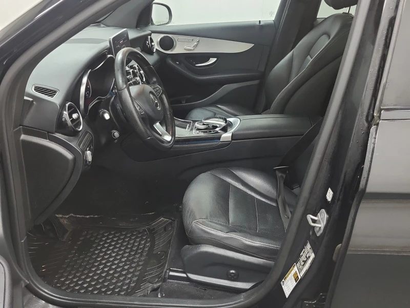 Mercedes-Benz GLC 300 * * CARFAX * * АВТО КРЕДИТ * * , снимка 7 - Автомобили и джипове - 52940999