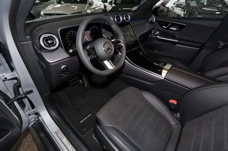 Mercedes-Benz GLC 300 4M AMG, снимка 3 - Автомобили и джипове - 53035537