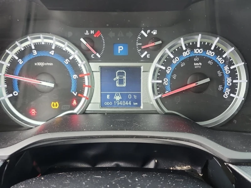 Toyota 4runner * SR5 * CARFAX * БЕЗ ПЪРВОНАЧАЛНА ВНОСКА, снимка 6 - Автомобили и джипове - 53164801