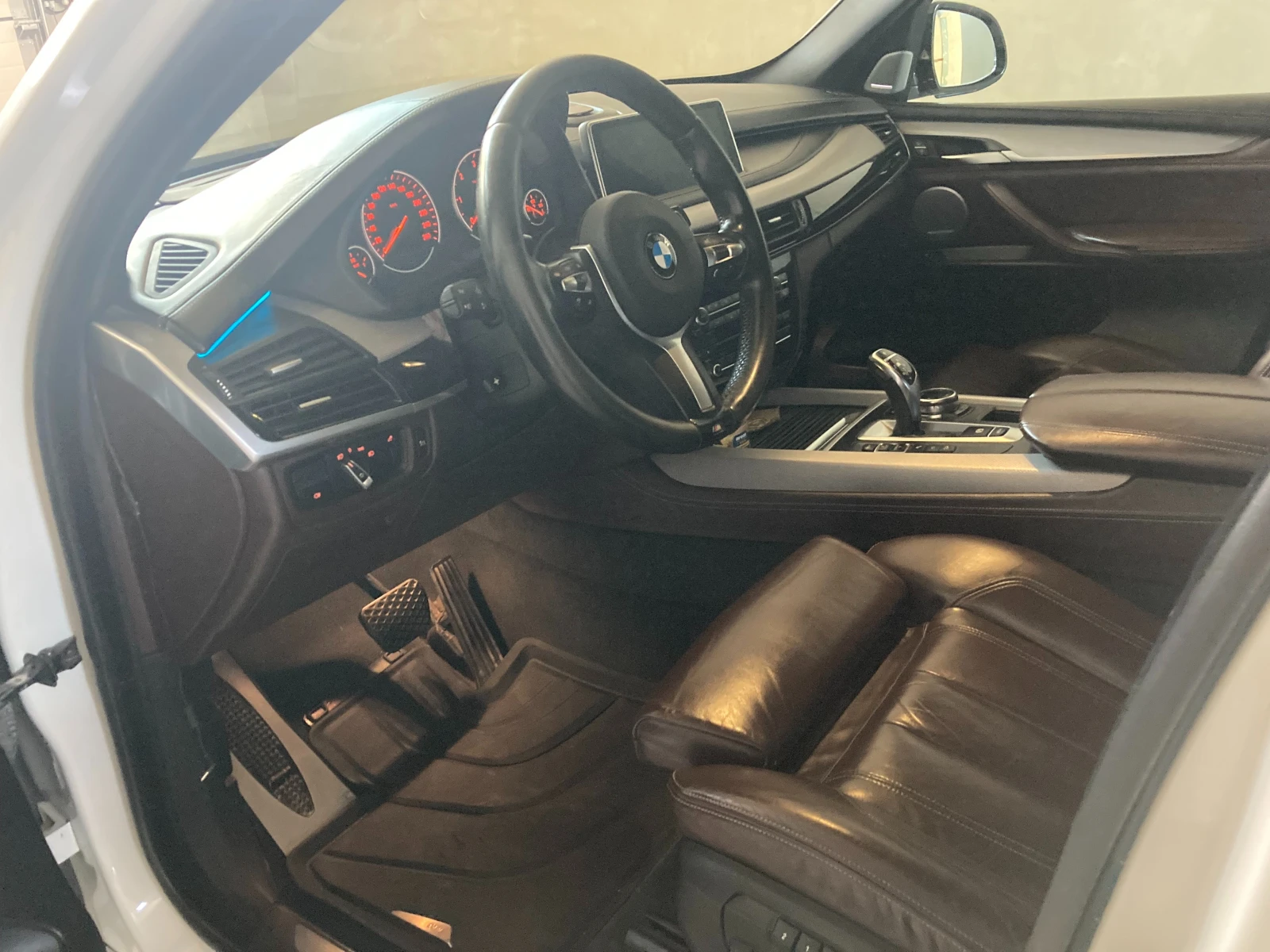 BMW X5 M50D - изображение 4