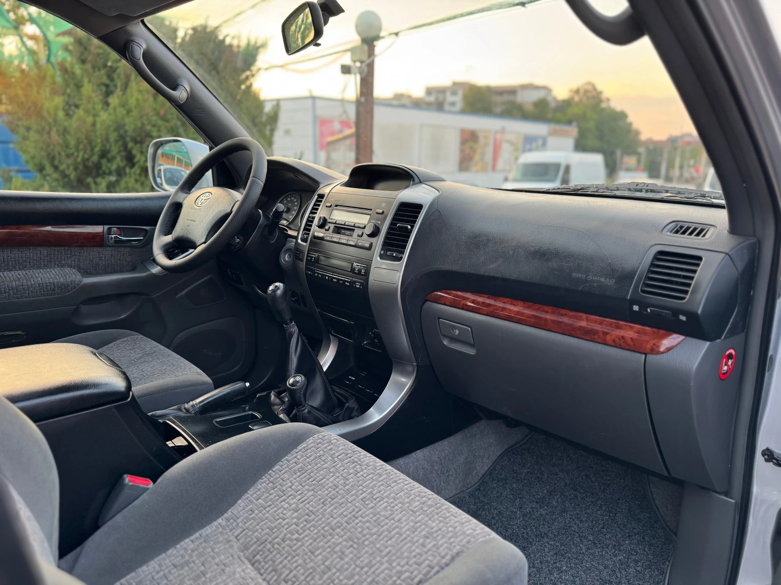 Toyota Land cruiser 3.0D4D * 4x4 * DIFF LOCK * KLIMATRONIK - изображение 9
