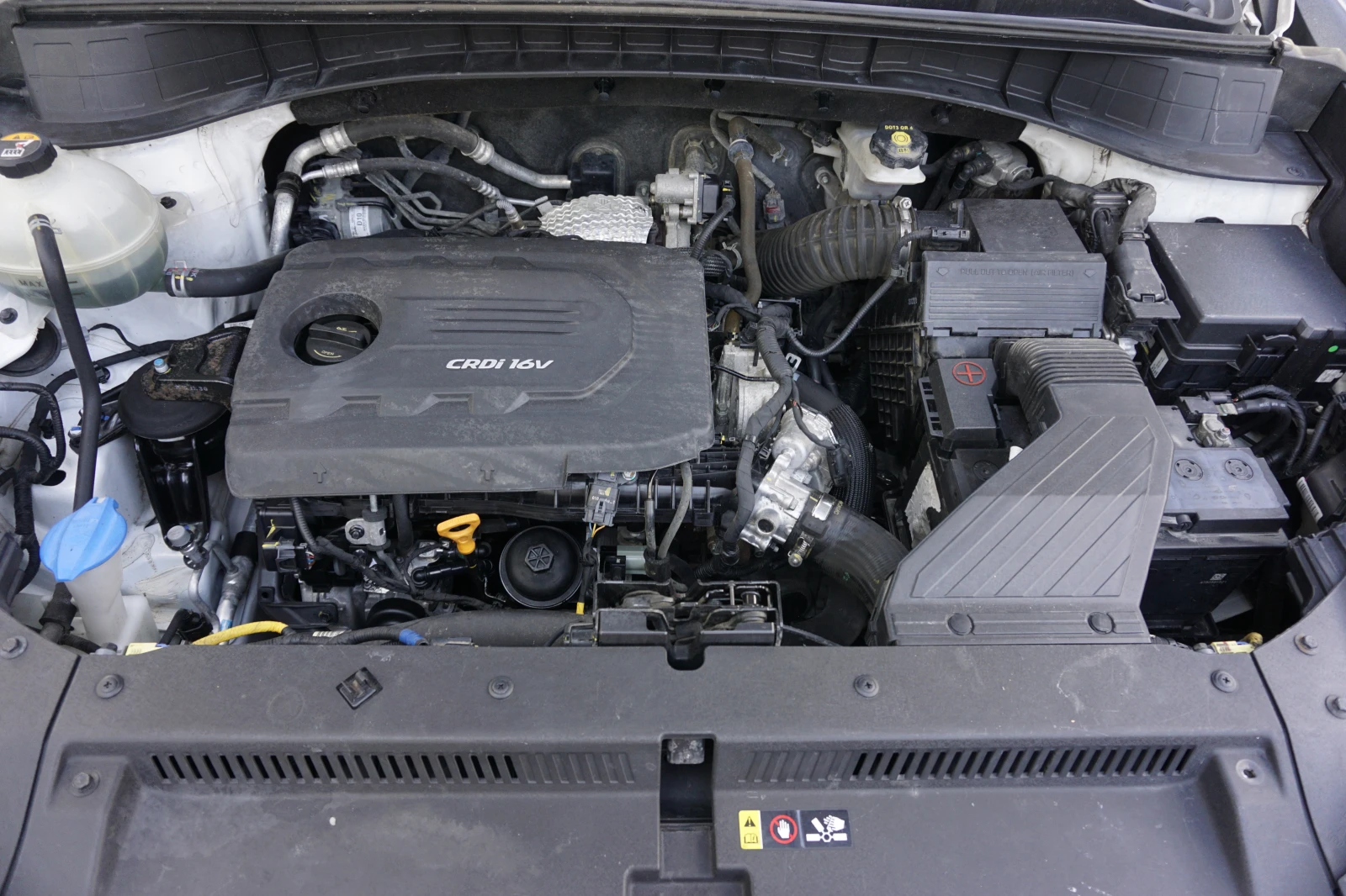 Hyundai Tucson 1.7/Xennon/Нави/Ст.Таван/Подгрев/Keyless/Xpossibl  - изображение 9