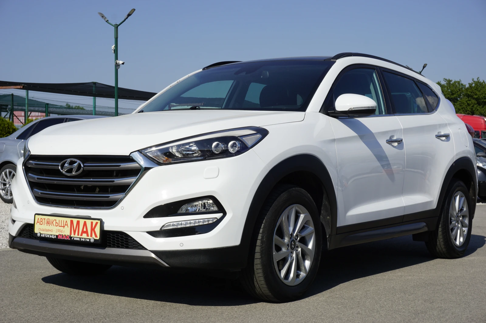 Hyundai Tucson 1.7/Xennon/Нави/Ст.Таван/Подгрев/Keyless/Xpossibl  - изображение 3