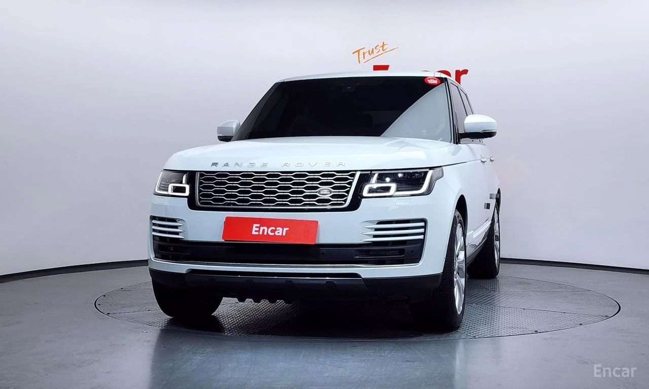 Land Rover Range rover 5.0* SUPERCHARCHED* ОБДУХВАНЕ* МАСАЖ* LANE* ASSIST, снимка 3 - Автомобили и джипове - 54850705