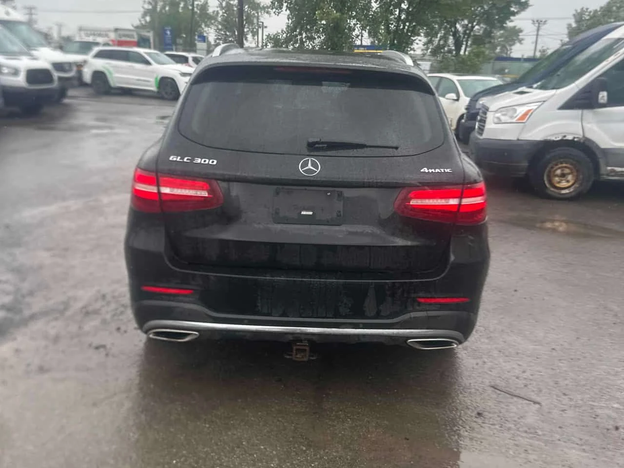 Mercedes-Benz GLC * 300 * АВТОКРЕДИТ БЕЗ ПЪРВОНАЧАЛНА ВНОСКА* , снимка 4 - Автомобили и джипове - 54985119