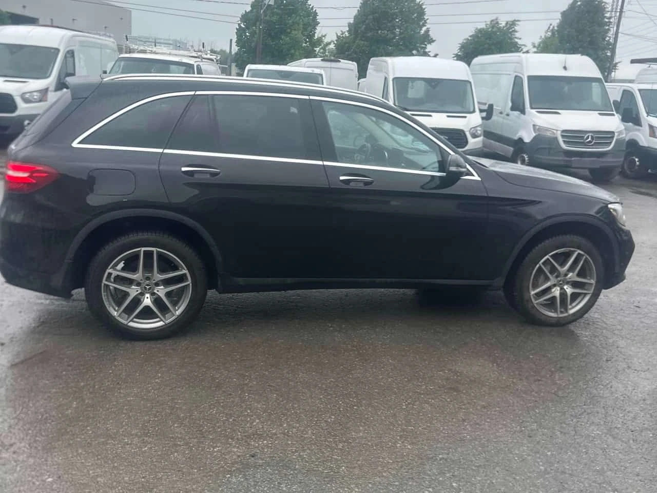Mercedes-Benz GLC * 300 * АВТОКРЕДИТ БЕЗ ПЪРВОНАЧАЛНА ВНОСКА* , снимка 3 - Автомобили и джипове - 54985119