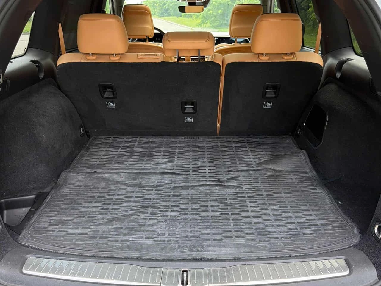 Jeep Grand cherokee Summit Reserve/ПАНОРАМА/ДИСТРОНИК, снимка 17 - Автомобили и джипове - 55158017