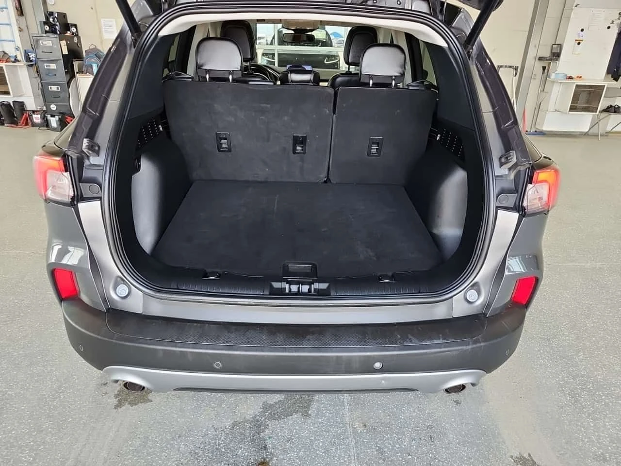 Ford Escape TITANIUM HYBRID| HUD| PANO| ПАМЕТ| 2 КЛЮЧА| , снимка 14 - Автомобили и джипове - 55324694