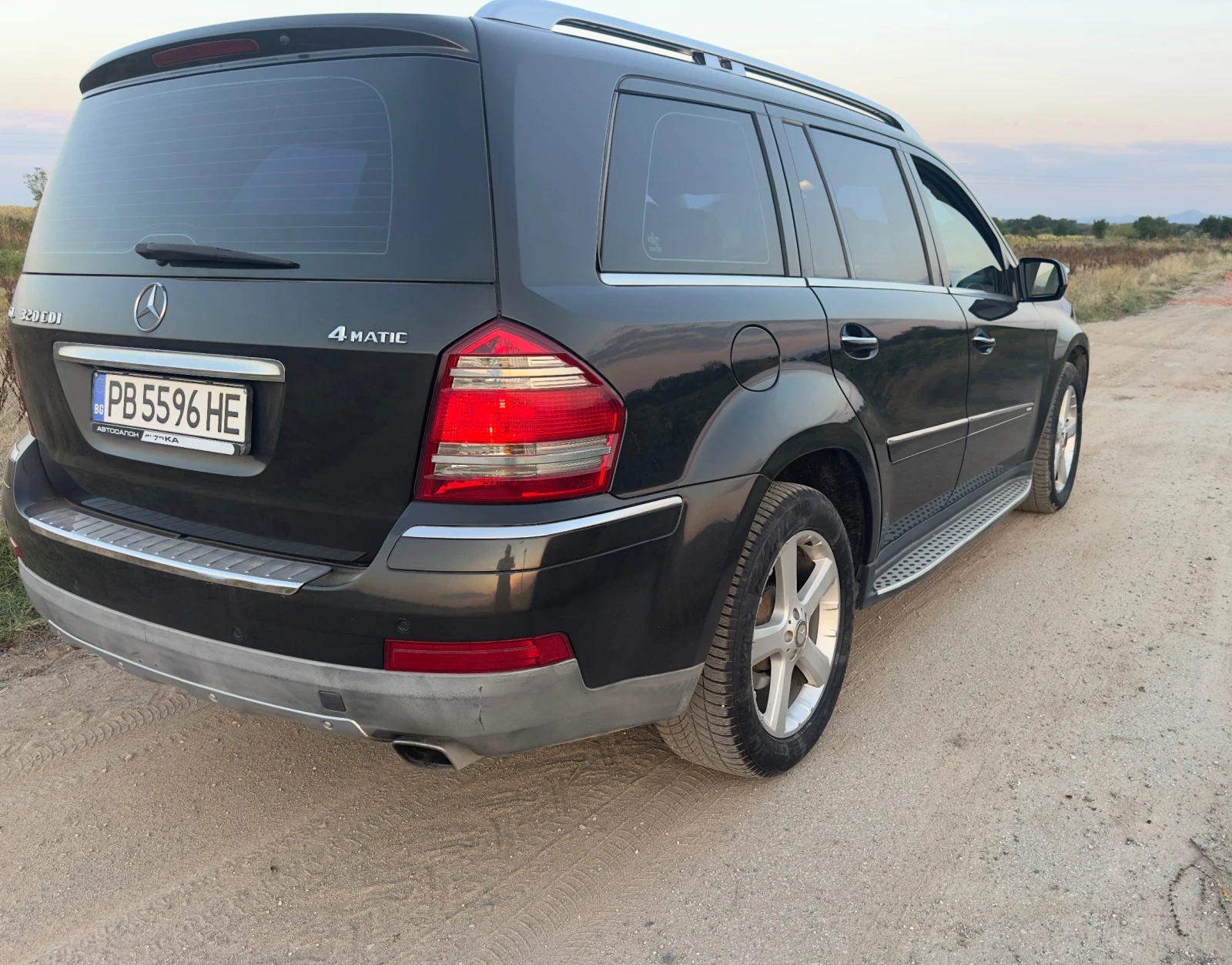 Mercedes-Benz GL 320, снимка 4 - Автомобили и джипове - 55546337