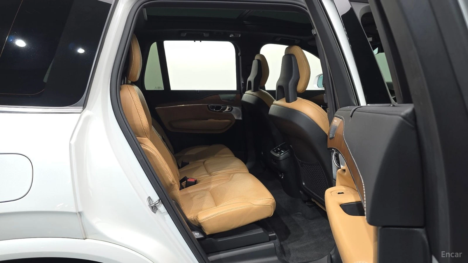 Volvo Xc90 * ПАНО* KEYLESS* Camera* ПОДГРЕВ* LED* , снимка 10 - Автомобили и джипове - 55571969
