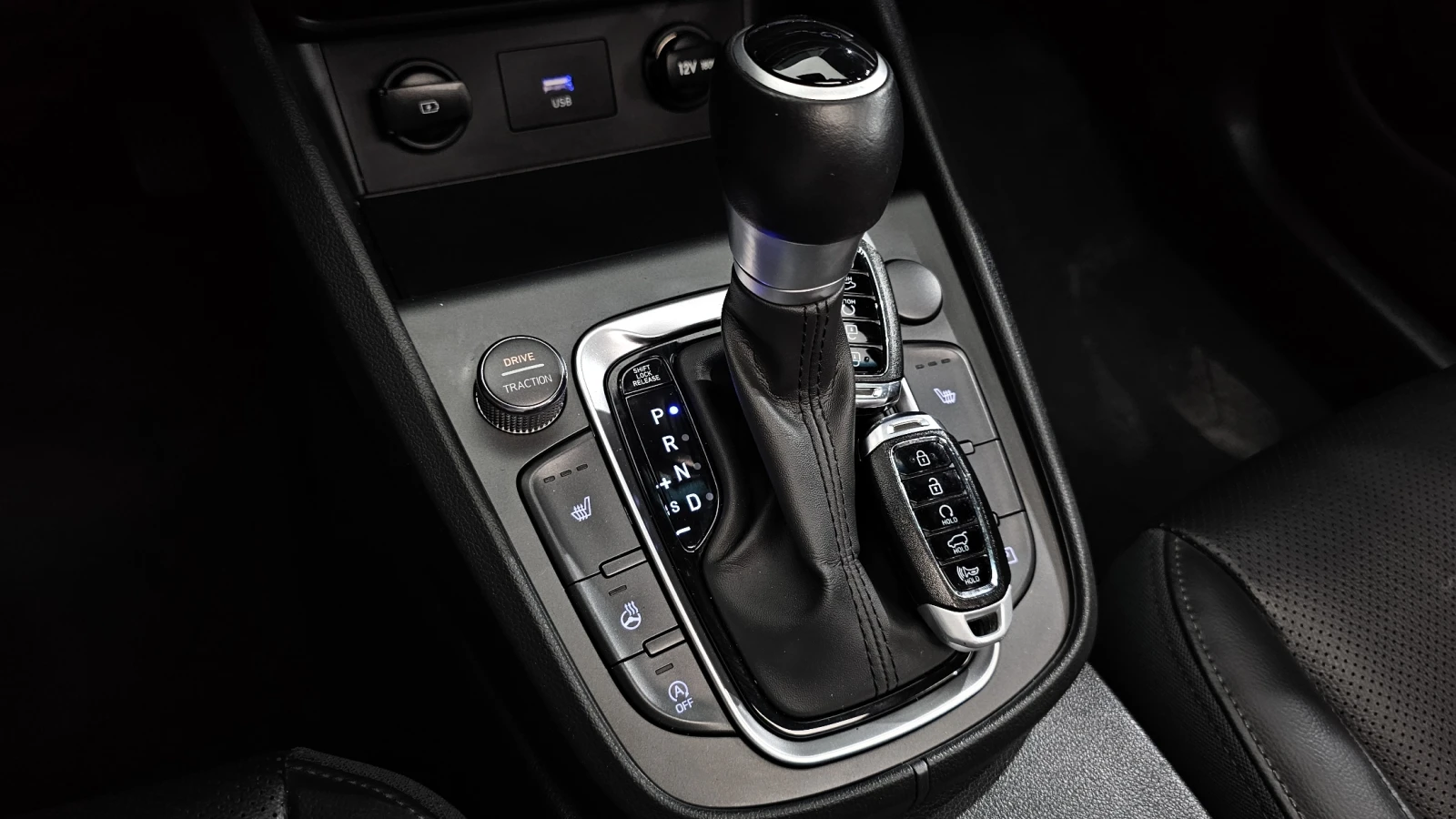 Hyundai Kona Gasoline 2.0 Modern autogeorge.com, снимка 13 - Автомобили и джипове - 55732877