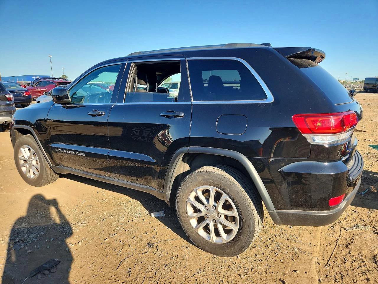 Jeep Grand cherokee 3.6l Laredo, снимка 2 - Автомобили и джипове - 55877649