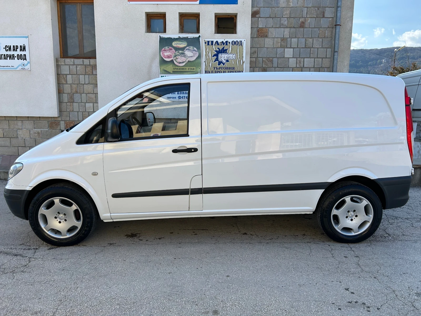 Mercedes-Benz Vito 2.2CDI 95k.c. КЛИМАТИК, снимка 7 - Бусове и автобуси - 53988757