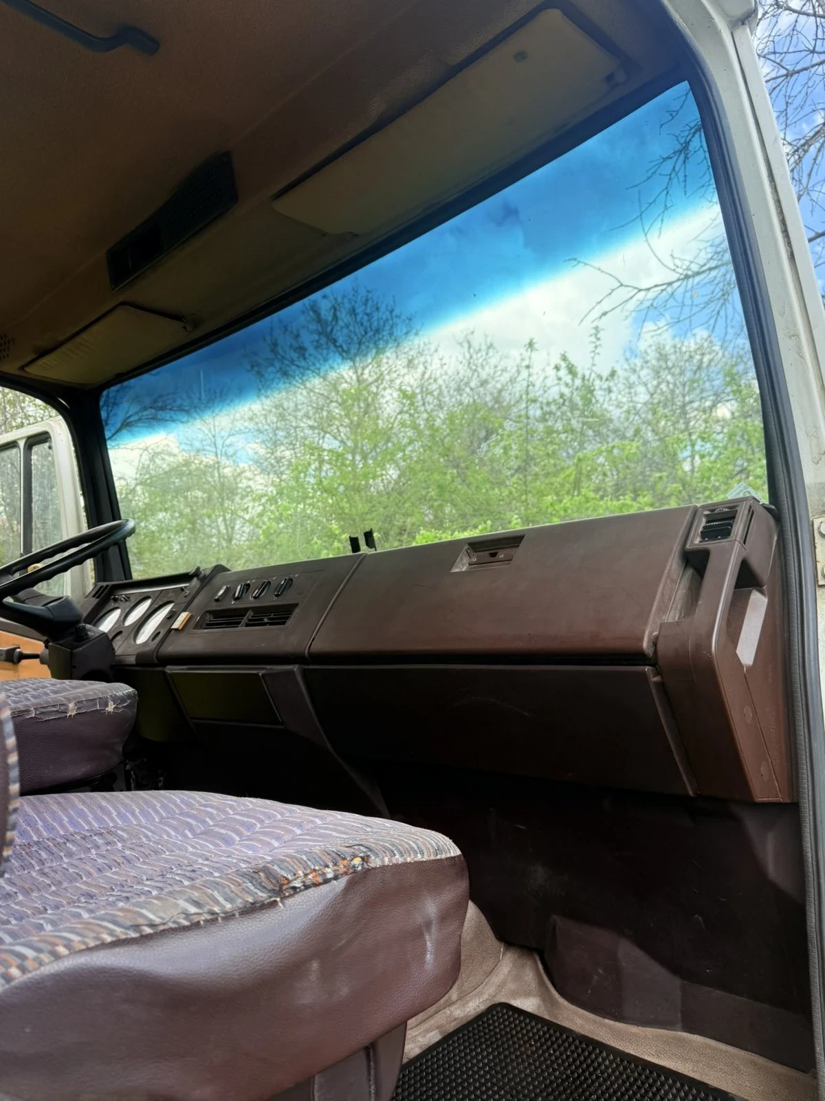 Mercedes-Benz 709, снимка 8 - Камиони - 54346904