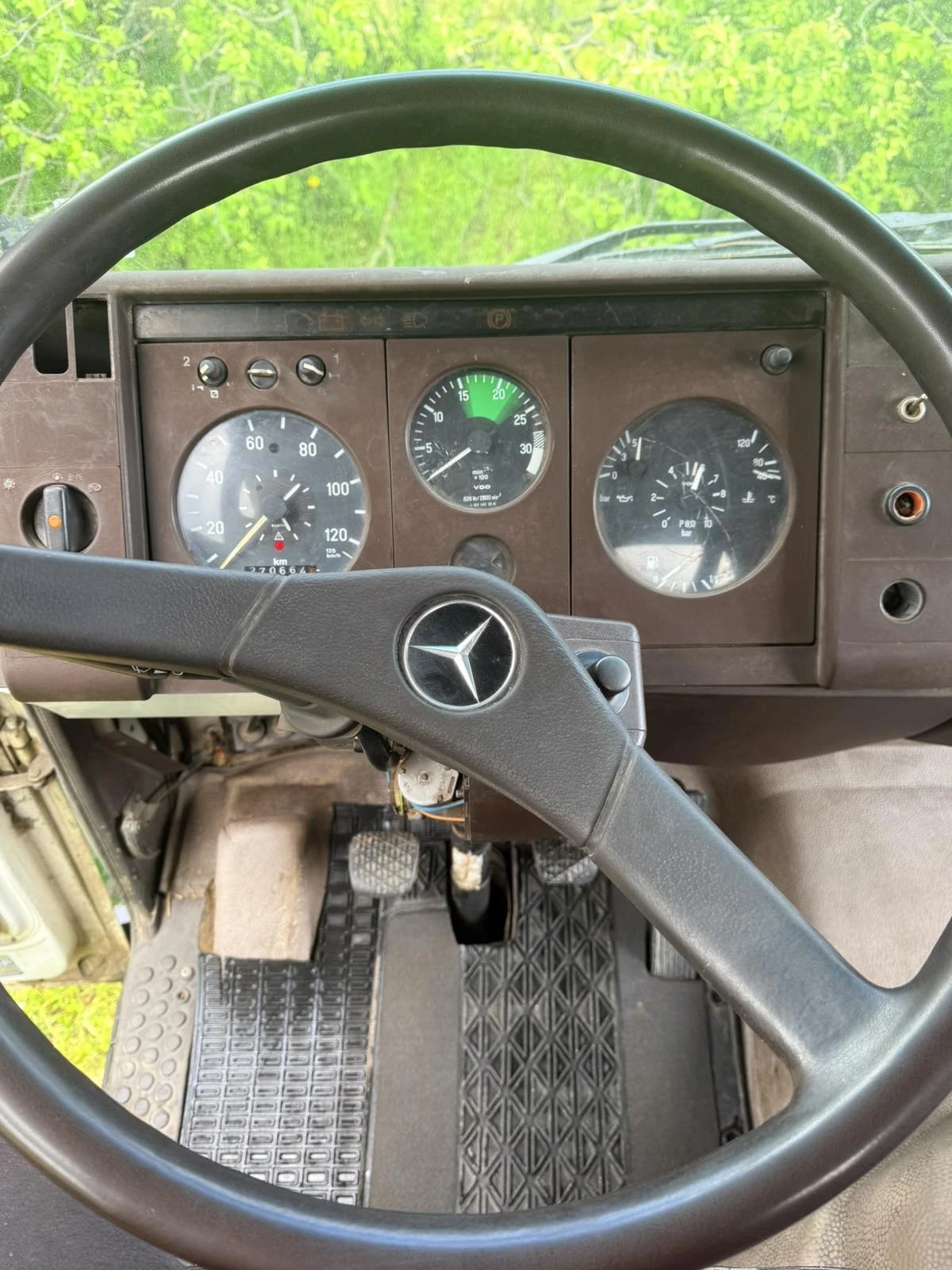 Mercedes-Benz 709, снимка 5 - Камиони - 54346904