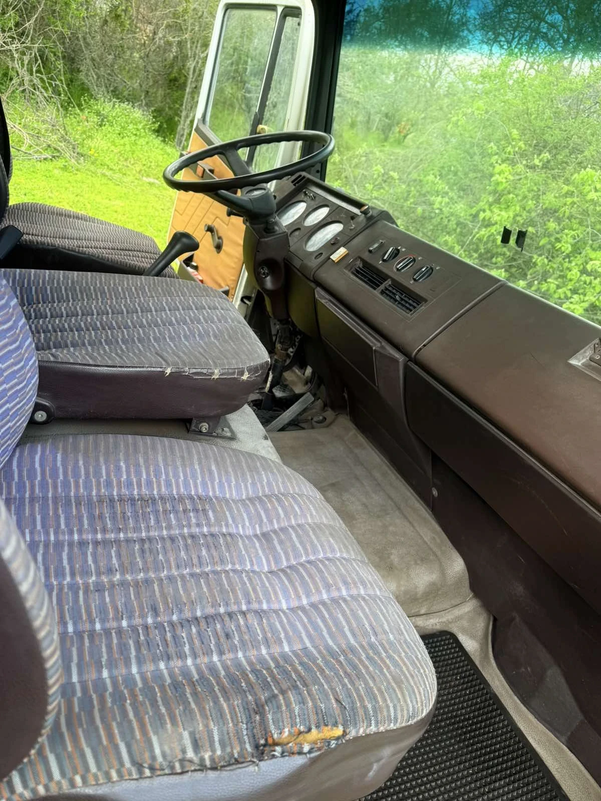 Mercedes-Benz 709, снимка 7 - Камиони - 54346904