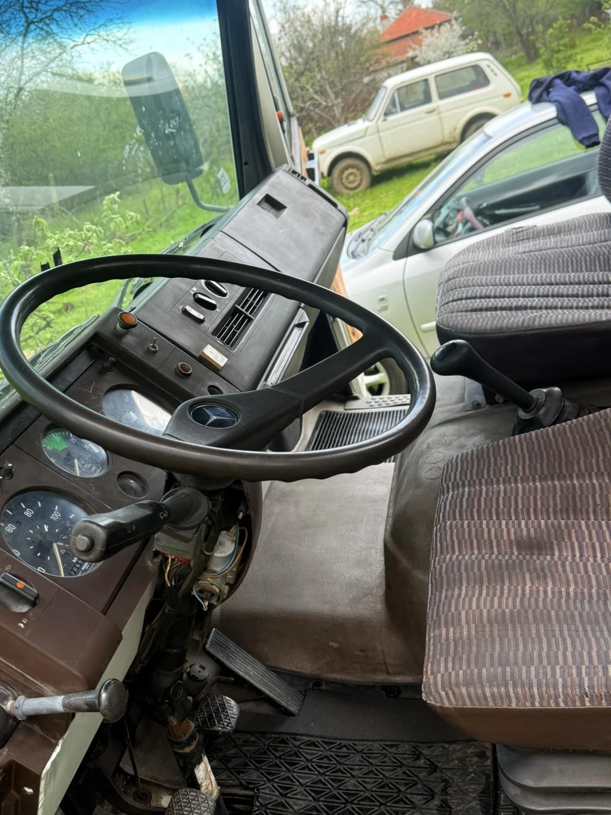 Mercedes-Benz 709, снимка 4 - Камиони - 54346904