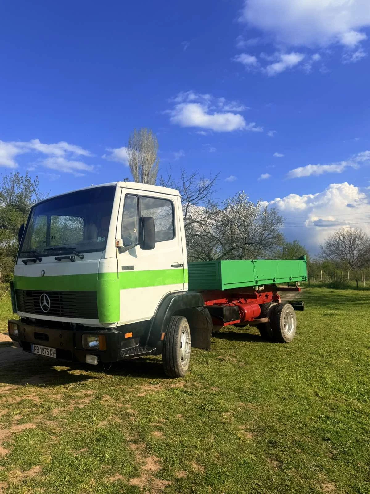 Mercedes-Benz 709, снимка 2 - Камиони - 54346904