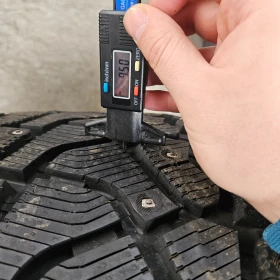 Гуми Зимни 315/35R20, снимка 5