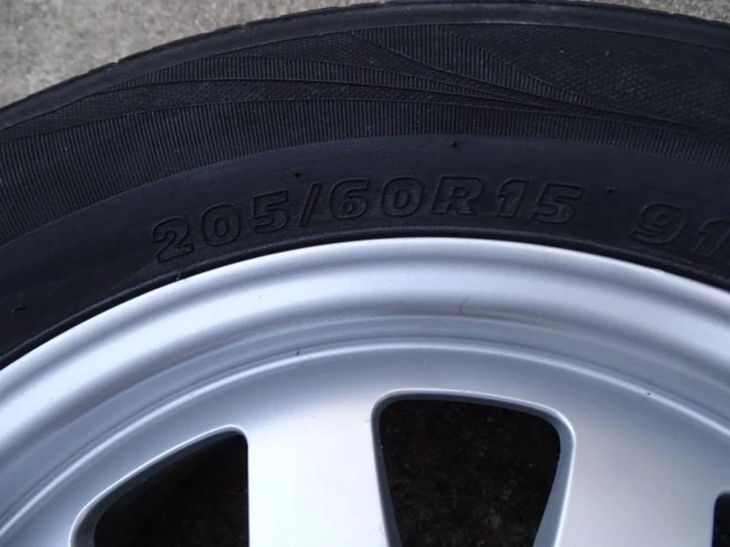 Гуми с джанти GoldenTyre 205/60R15, снимка 2 - Гуми и джанти - 37736496