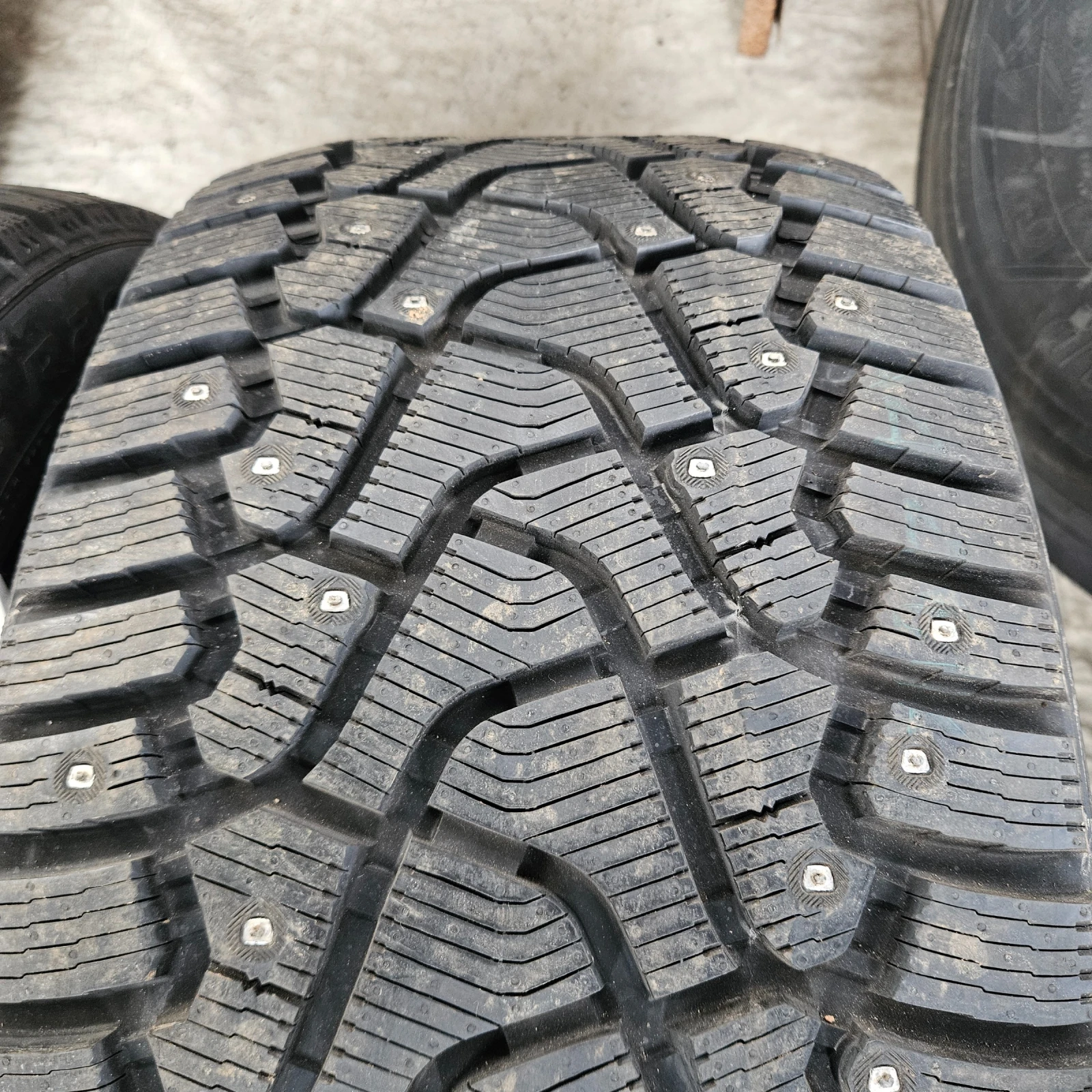 ���� 315/35R20 | Mobile.bg � ����������� 4