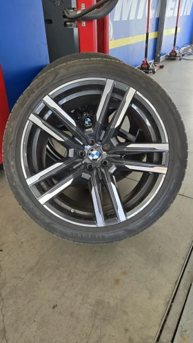        295/35R21  BMW X5