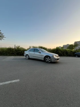 Mercedes-Benz C 220 Avangarde , снимка 1