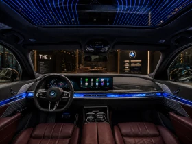 BMW i7 xDrive* M60* SKYLOUNGE* THEATRE TV* SWAROVSKI* , снимка 14