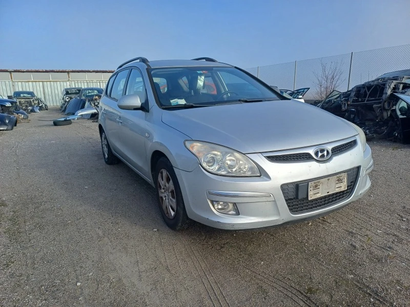 Hyundai I30 1.6crdi-90кс-на части, снимка 2 - Автомобили и джипове - 47604019