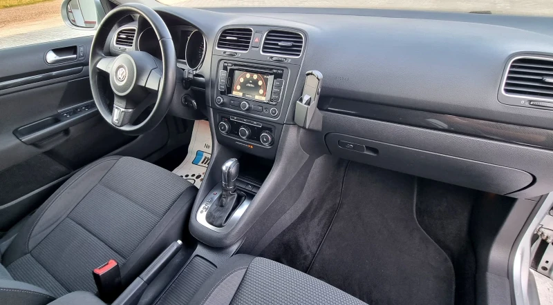 VW Golf 1.4tsi 160k.c. AUTOMATIC, снимка 11 - Автомобили и джипове - 47044568