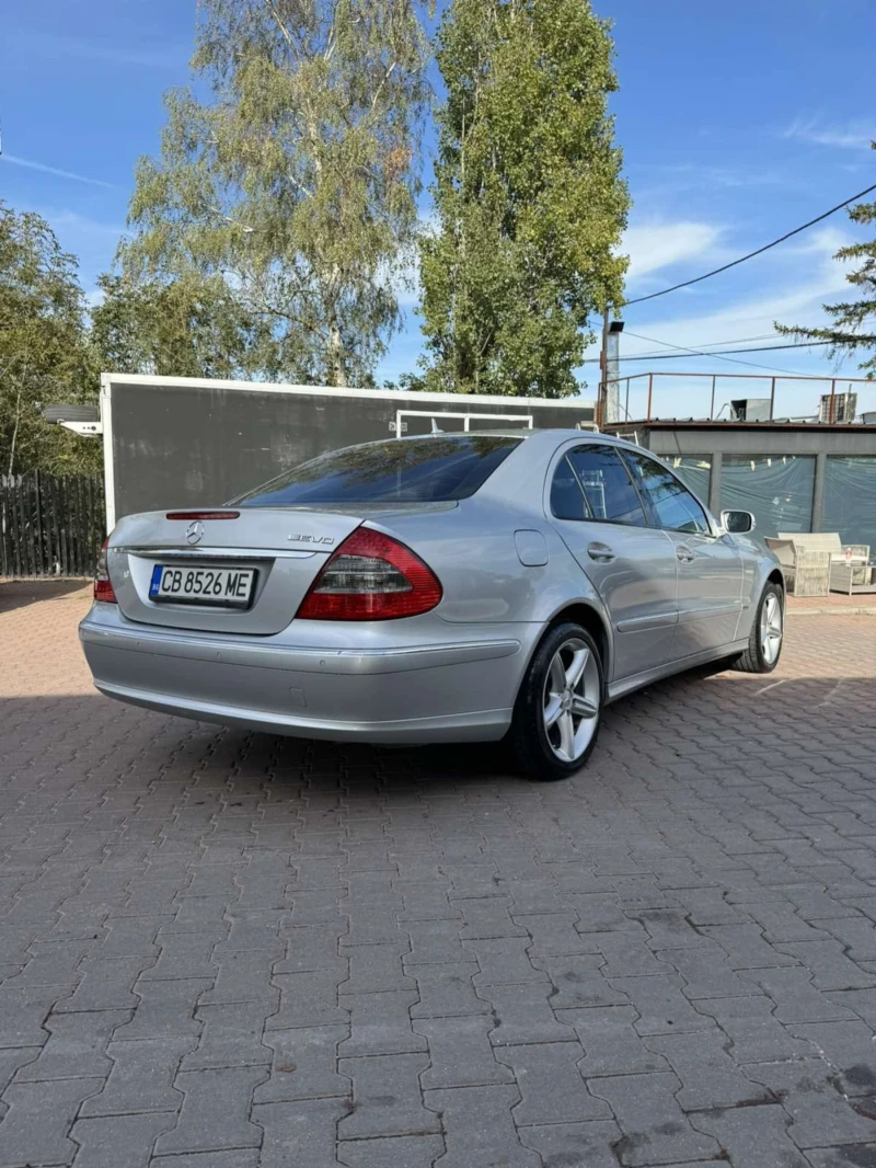 Mercedes-Benz E 320, снимка 4 - Автомобили и джипове - 47643369