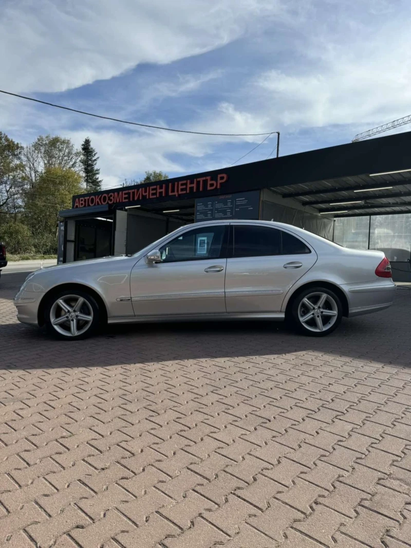 Mercedes-Benz E 320, снимка 3 - Автомобили и джипове - 47643369