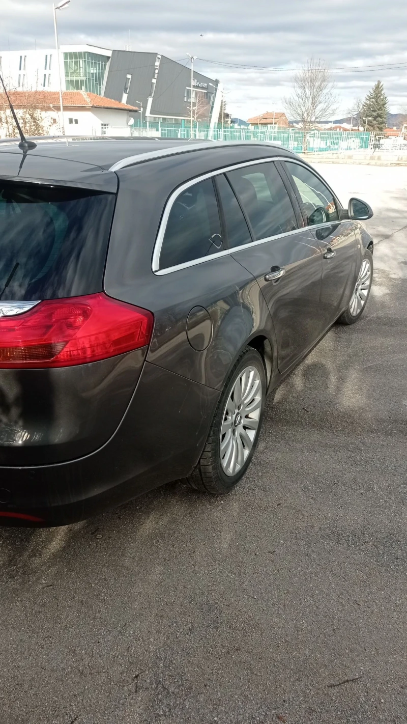 Opel Insignia 2.O CDTI, снимка 5 - Автомобили и джипове - 48396172