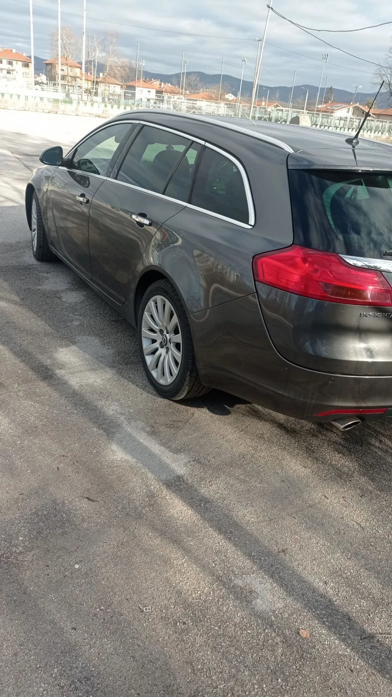 Opel Insignia 2.O CDTI, снимка 6 - Автомобили и джипове - 48396172