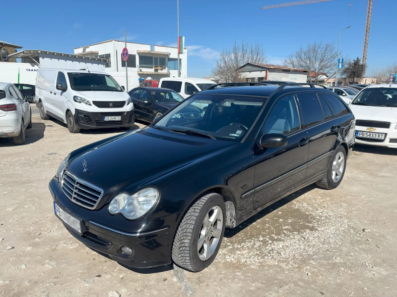 Mercedes-Benz C 220, снимка 2 - Автомобили и джипове - 49420872