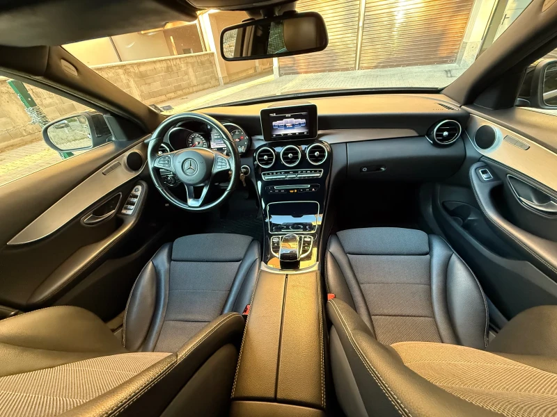 Mercedes-Benz C 220 * Avangarde* , снимка 8 - Автомобили и джипове - 52830101