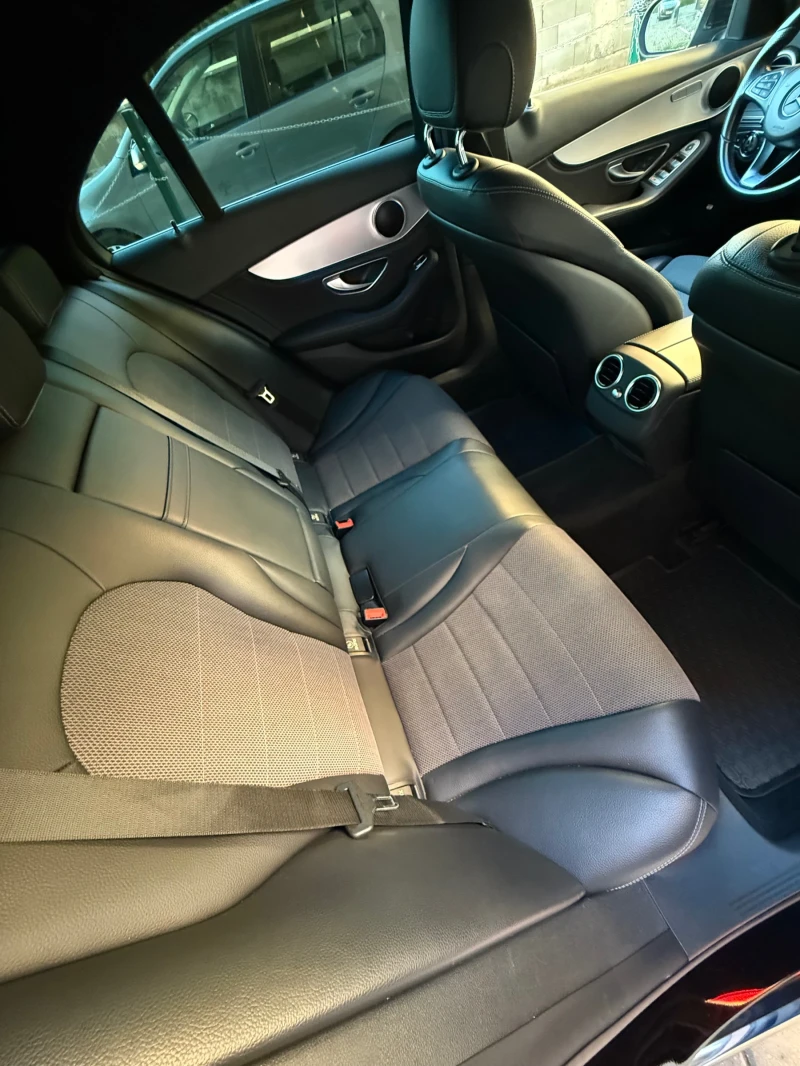 Mercedes-Benz C 220 * Avangarde* , снимка 7 - Автомобили и джипове - 52830101