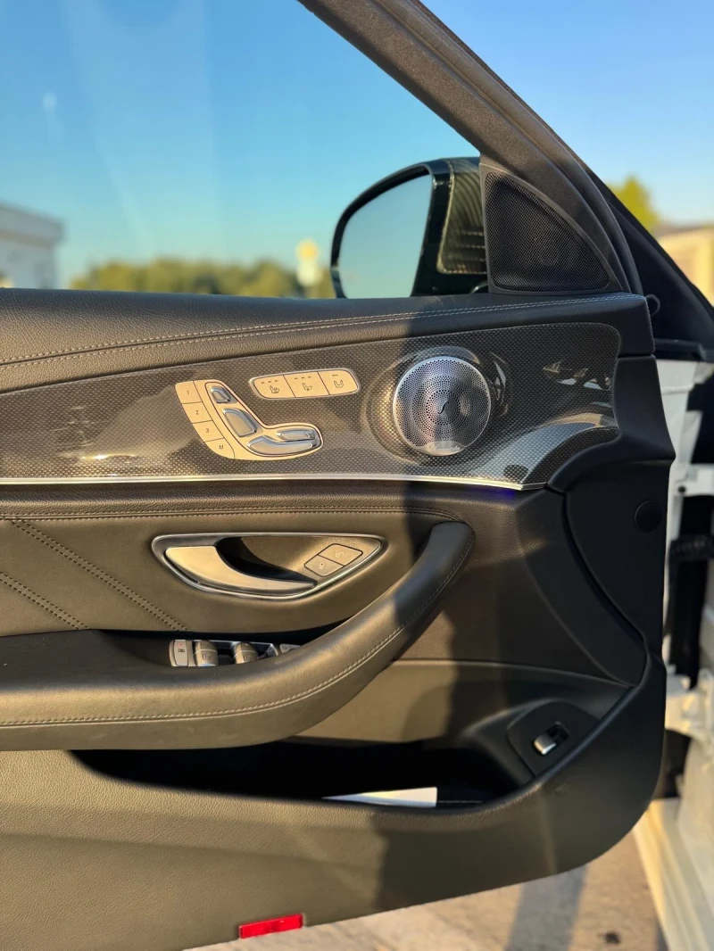 Mercedes-Benz E 43 AMG 4Matic, снимка 9 - Автомобили и джипове - 52581121